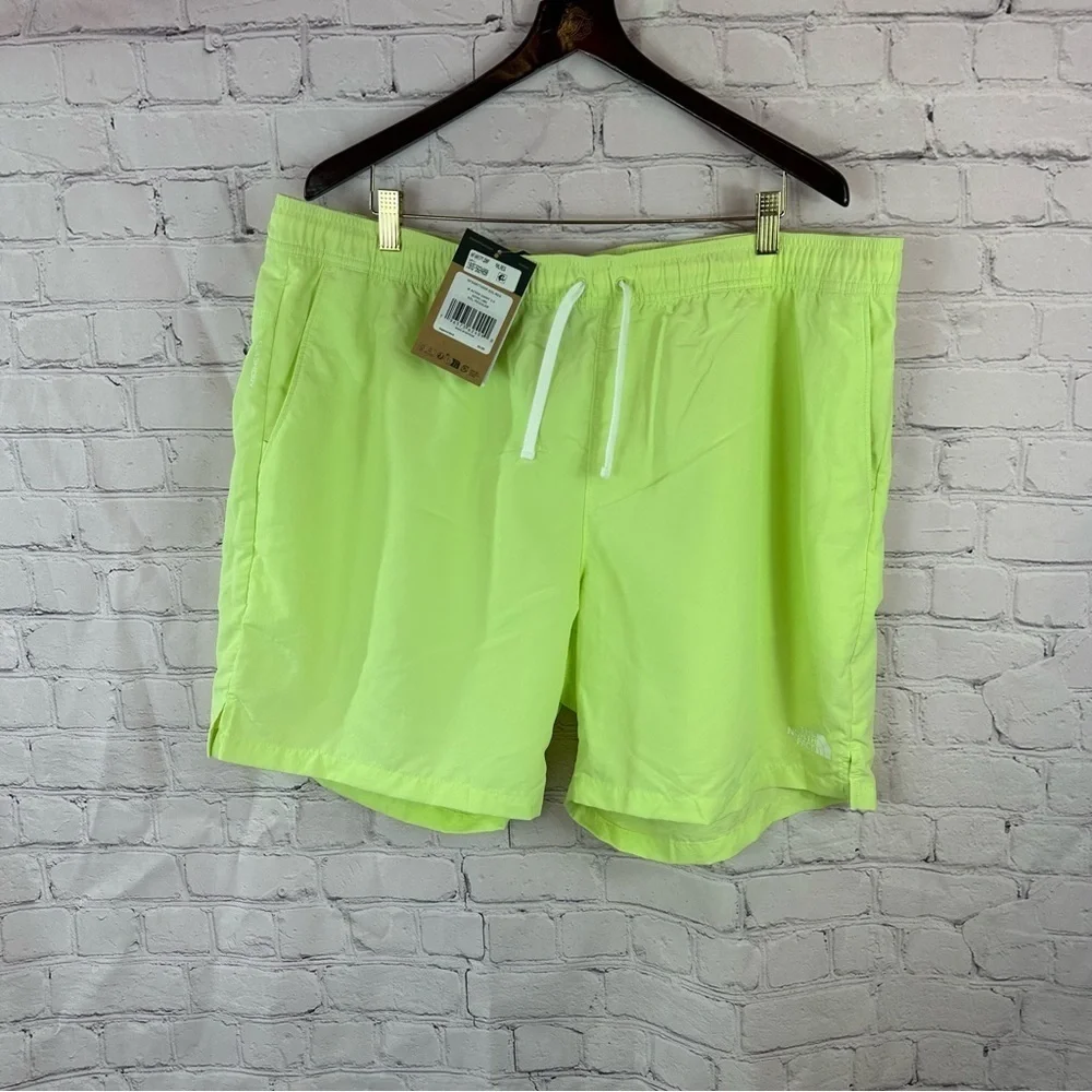 NWT The North Face action short 2.0 astro lime Shorts sz XXL outdoor sportswear